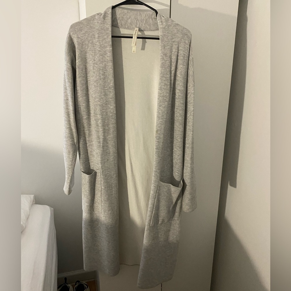 Aritzia Babaton Gray Cardigan